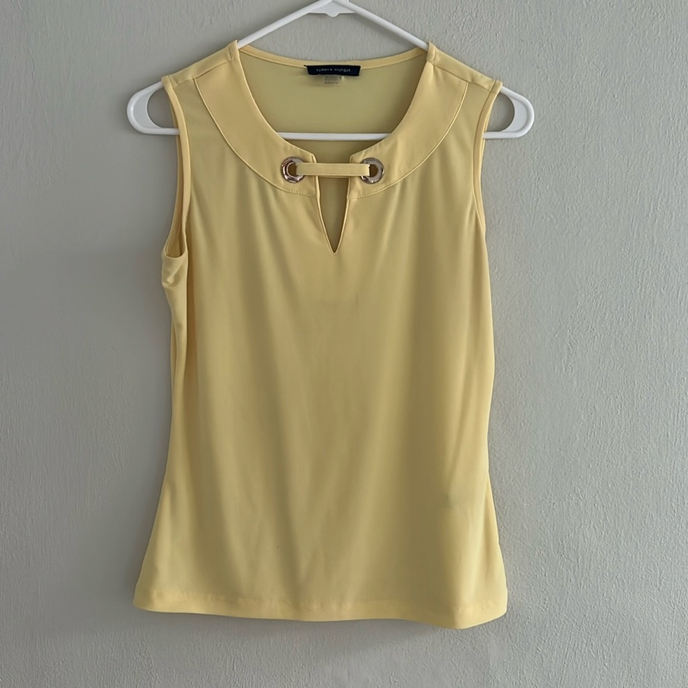 Tommy Hilfiger XS yellow top